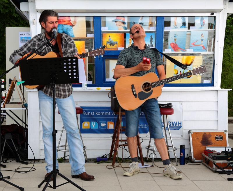 Du betrachtest gerade Musik am Kunst-Kiosk Heikendorf